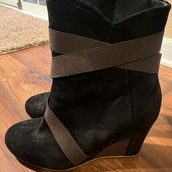 UGG Taleen Black Suede Strappy Mid-Calf Wedge Heeled Boots Women's Size 8.5 - Picture 6 of 12